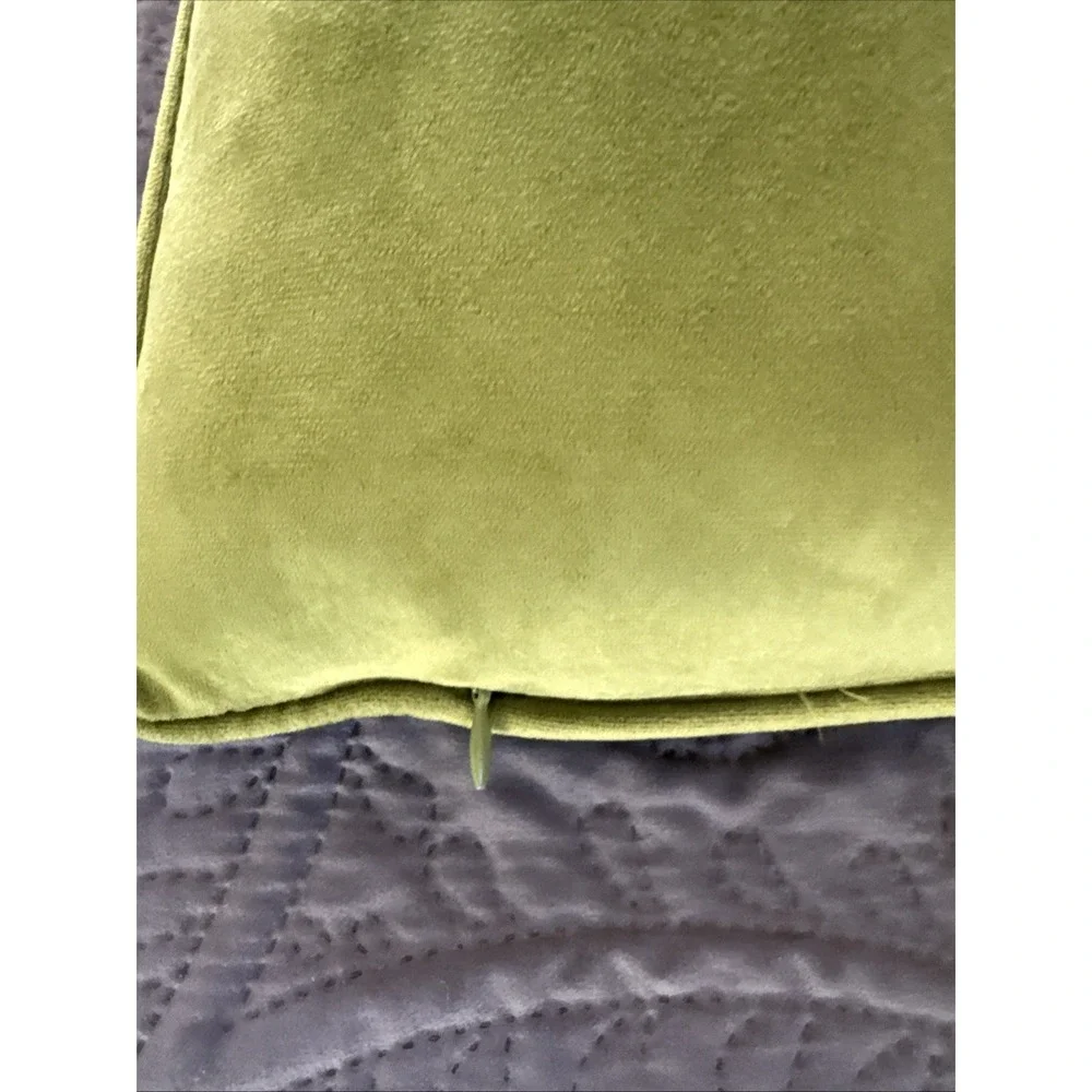 Callisto Home Velvet Lumbar Pillow Emerald Green Down Feather Insert 25 X 13 EUC